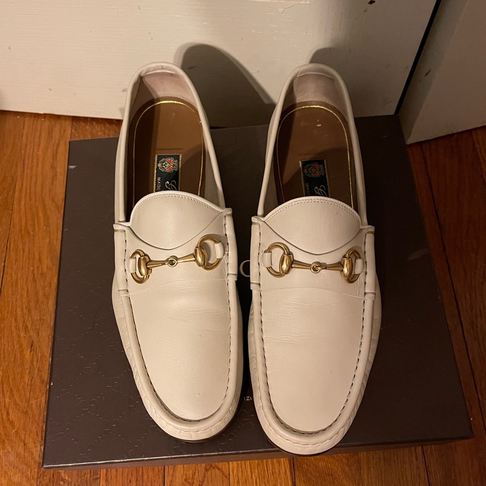 VINTAGE GUCCI LOAFERS